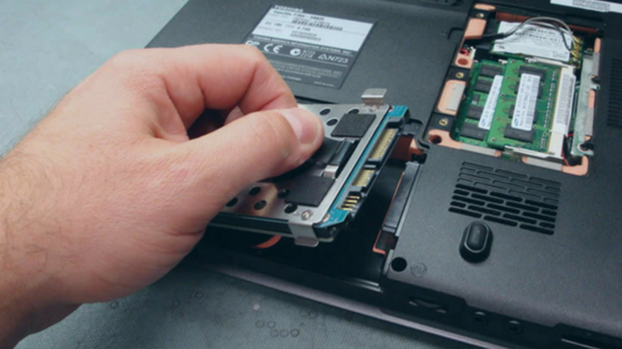 Es recomendable cambiar disco duro por un SSD(disco sólido)?
